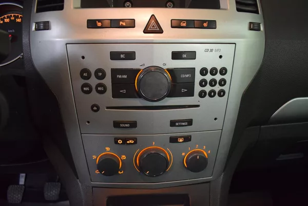 Opel Zafira 1,6 i PRAVIDELNÝ SERVIS TOP ST - foto 17