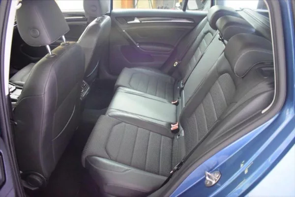 Volkswagen Golf 2,0 TDI 1.MAJ,NOVÉ ČR,SUPER ST - foto 13
