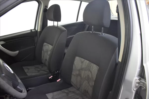 Dacia Sandero 1,4 i PO SERVISU,SUPER STAV - foto 7