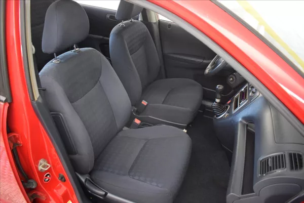 Honda Civic 1,4 i BEZ KOROZE,PO SERVISU - foto 2