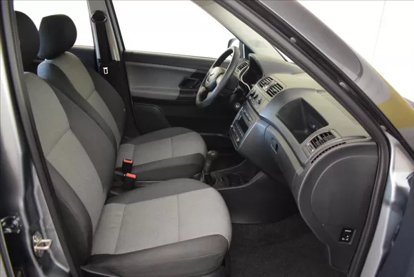 Škoda Fabia 1,2 TSi PO SERVISU,TOP STAV - foto 15