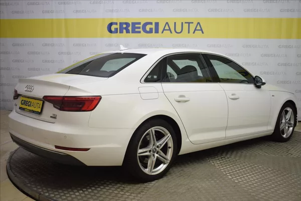 Audi A4 2,0 TDi S-LINE,PERFEKTNÍ STAV - foto 6
