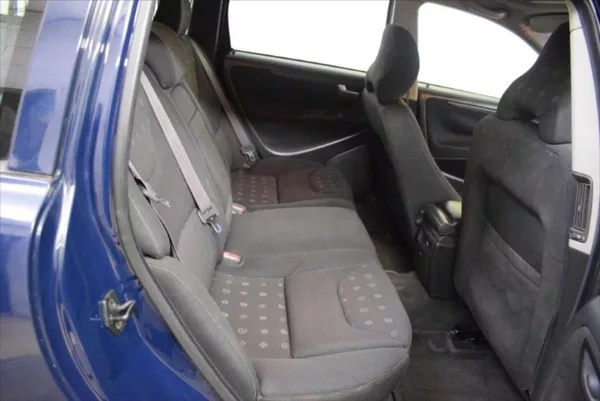 Volvo V70 2,4 i AUTOMAT PO SERVISU - foto 16