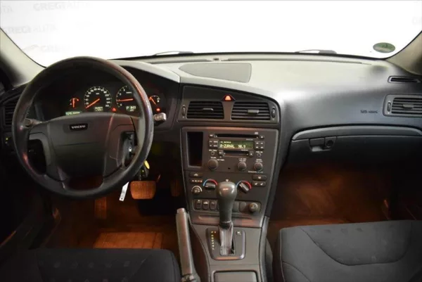 Volvo V70 2,4 i AUTOMAT PO SERVISU - foto 17