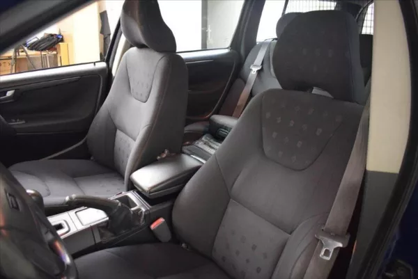 Volvo V70 2,4 i AUTOMAT PO SERVISU - foto 9