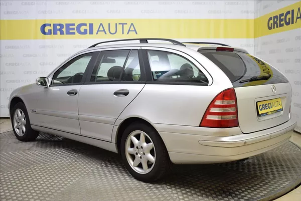 Mercedes-Benz Třídy C 1,8 i PRAVIDELNÝ SERVIS - foto 5