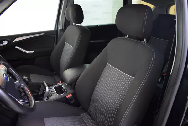 Ford S-MAX 1,6 EB 7MÍST,TOP STAV,PR.SERVI - foto 8