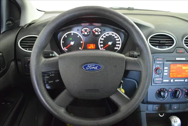 Ford Focus 1,6 TDCi PO SERVISU,PO STK - foto 17