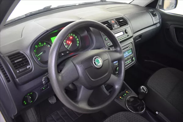 Škoda Fabia 1,2 TSi DIGI KLIMA,SUPER STAV - foto 11