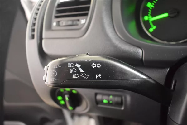 Škoda Fabia 1,2 TSi DIGI KLIMA,SUPER STAV - foto 23