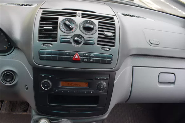 Mercedes-Benz Vito 2,2 CDi LONG,TAŽNÉ - foto 15