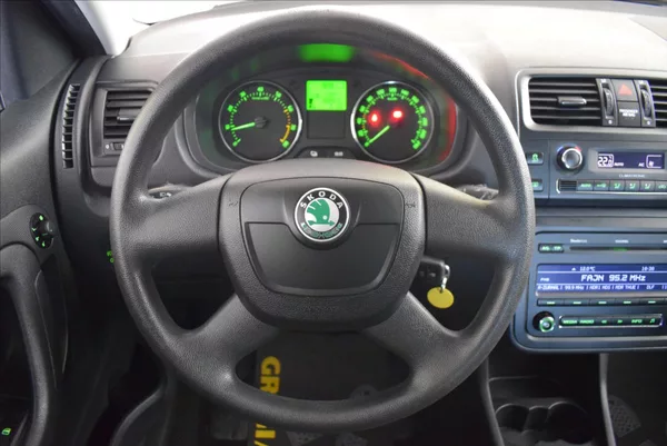 Škoda Roomster 1,2 TSi SUPER VÝBAVA,PO STK - foto 18