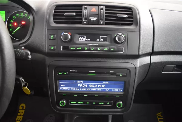 Škoda Roomster 1,2 TSi SUPER VÝBAVA,PO STK - foto 19