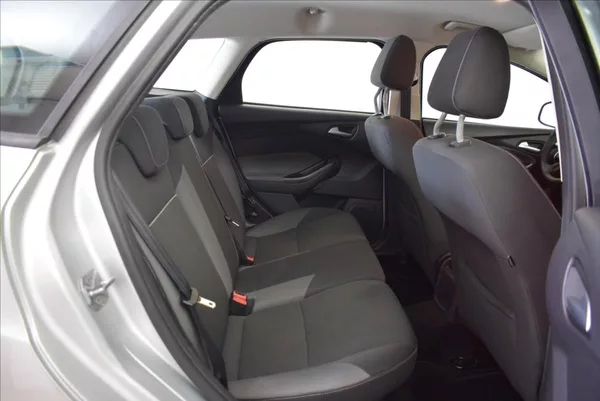Ford Focus 1,6 i PO STK,TOP STAV - foto 3