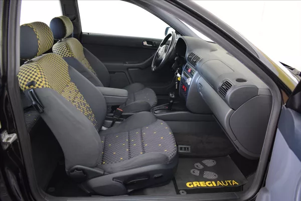 Audi A3 1,6 i AUTOMAT,PO STK - foto 14
