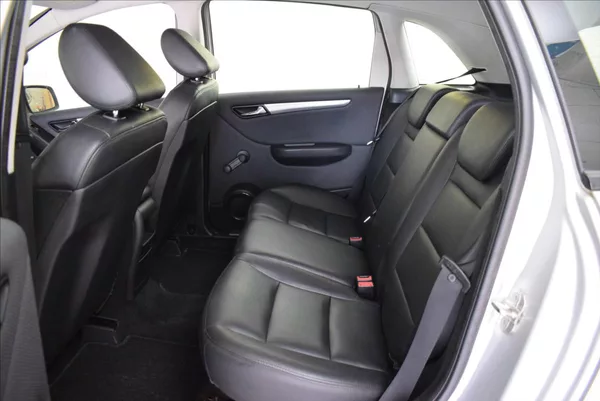 Mercedes-Benz Třídy B B150 AUTOMAT,PO SERVISU - foto 14