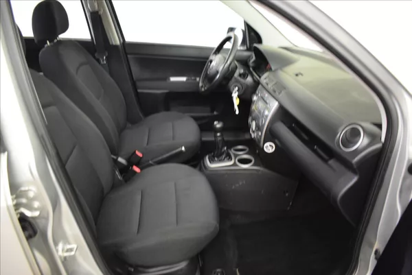 Mazda 2 1,4 i PO SERVISU,SUPER STAV - foto 16