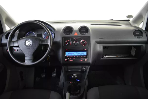 Volkswagen Caddy 1,9 TDi LIFE 7MÍST,PR.SERVIS - foto 14