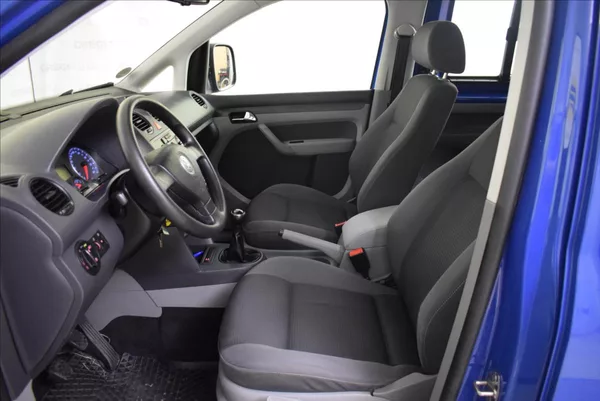 Volkswagen Caddy 1,9 TDi LIFE 7MÍST,PR.SERVIS - foto 9