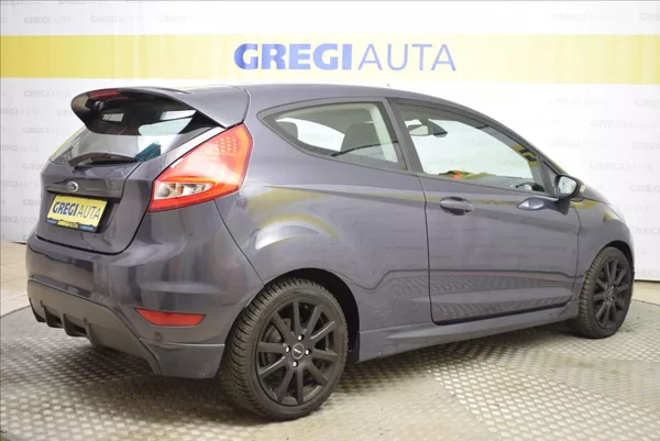 Ford Fiesta 1,6 TDCi SPORT - foto 5