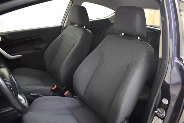 Ford Fiesta 1,6 TDCi SPORT - foto 7