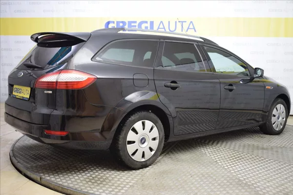 Ford Mondeo 2,0 TDCi - foto 10