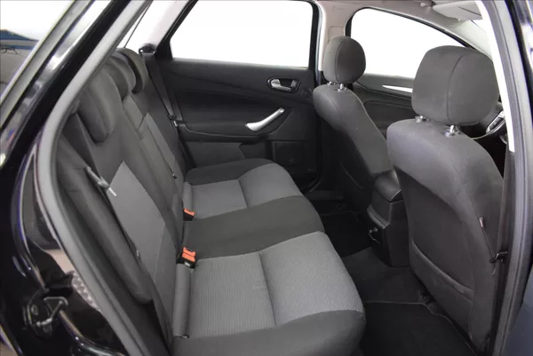 Ford Mondeo 2,0 TDCi - foto 2