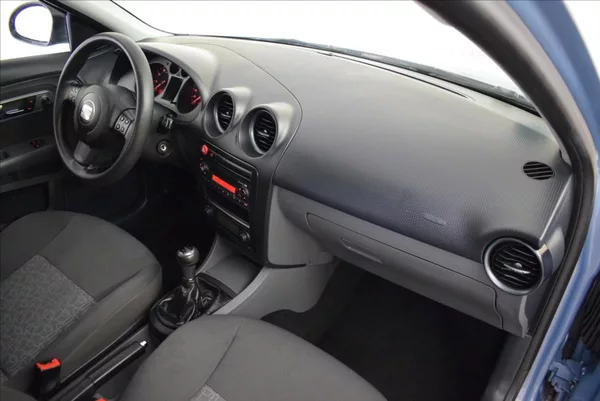 Seat Ibiza 1,4 i PO SERVISU,SUPER STAV - foto 14