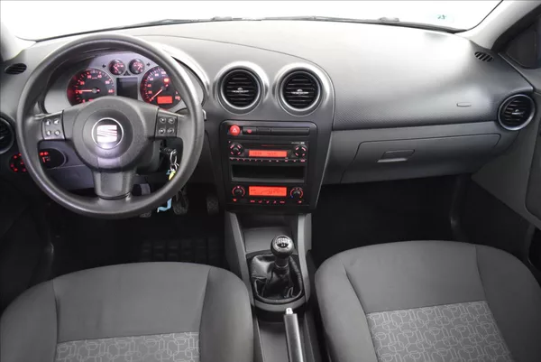 Seat Ibiza 1,4 i PO SERVISU,SUPER STAV - foto 23