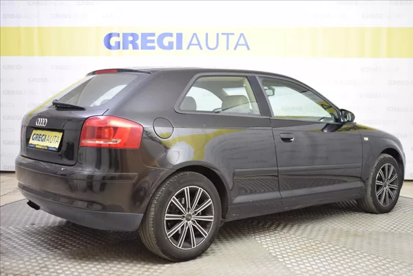Audi A3 2,0 TDi BOSE PR.SERVIS - foto 6