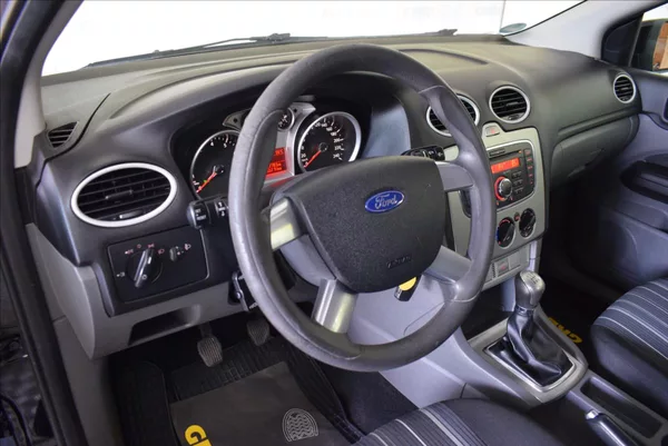 Ford Focus 1,6 i BEZ KOROZE,PO STK - foto 11