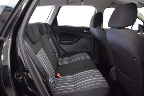 Ford Focus 1,6 i BEZ KOROZE,PO STK - foto 15