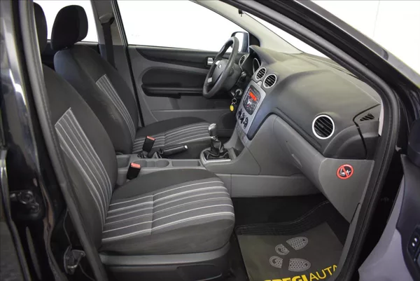 Ford Focus 1,6 i BEZ KOROZE,PO STK - foto 2