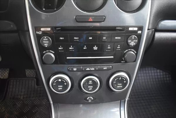 Mazda 6 2,0 MZR-CD PLNÁ VÝBAVA,SUPER S - foto 18