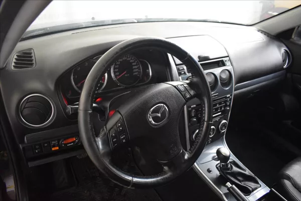 Mazda 6 2,0 MZR-CD PLNÁ VÝBAVA,SUPER S - foto 7