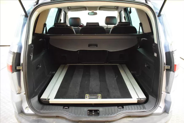 Ford S-MAX 2,5 i PLNÁ VÝBAVA - foto 12