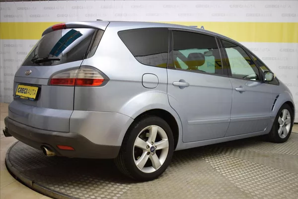 Ford S-MAX 2,5 i PLNÁ VÝBAVA - foto 4