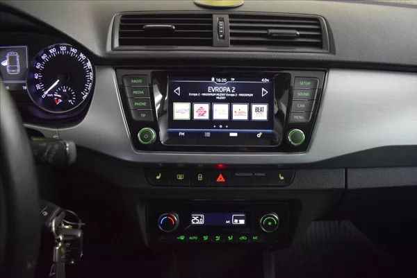Škoda Fabia 1,0 TSi SCOUT LINE,TOP STAV - foto 22