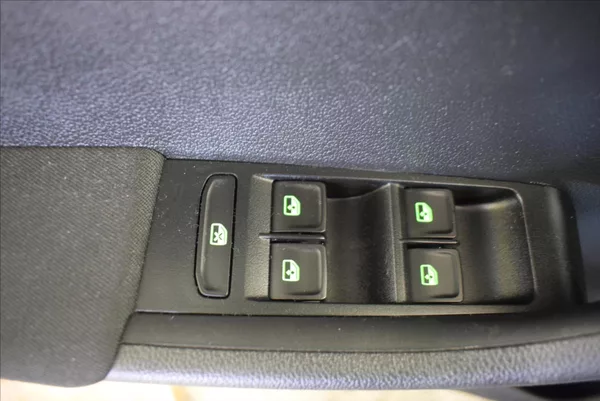 Škoda Fabia 1,0 TSi SCOUT LINE,TOP STAV - foto 31