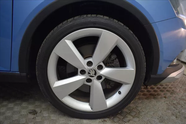 Škoda Fabia 1,0 TSi SCOUT LINE,TOP STAV - foto 7