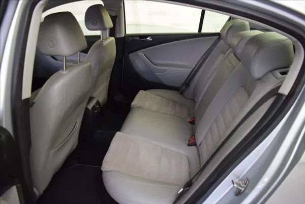 Volkswagen Passat 2,0 FSI HIGHLINE,PR.SERVIS - foto 15