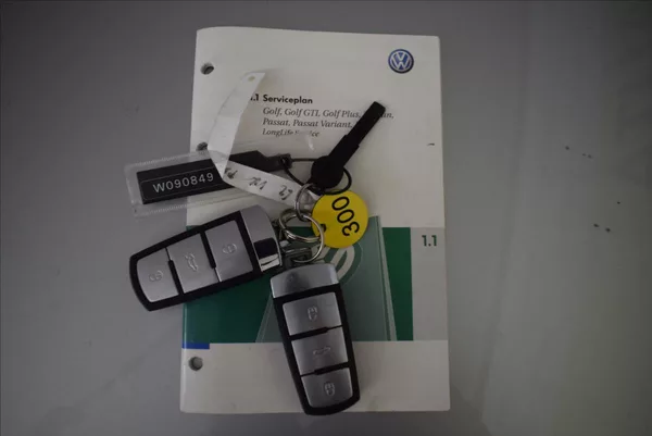 Volkswagen Passat 2,0 FSI HIGHLINE,PR.SERVIS - foto 31