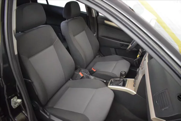 Opel Astra 1,6 i PO SERVISU,PO STK - foto 16