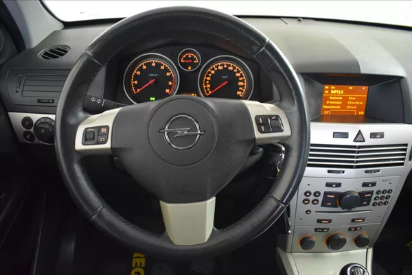 Opel Astra 1,6 i PO SERVISU,PO STK - foto 18