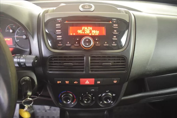 Opel Combo 1,3 CDTi PO SERVISU,PO STK - foto 17