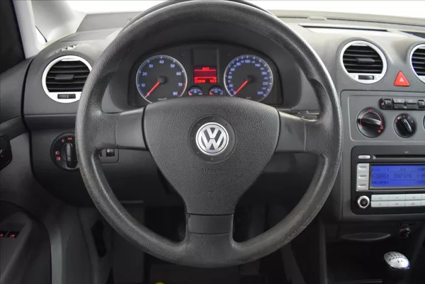 Volkswagen Caddy 1,4 i LIFE PO SERVISU,FAMILY - foto 17