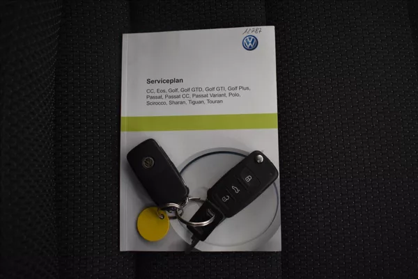 Volkswagen Touran 1,4 TSi PO SERVISU,7MÍST - foto 31