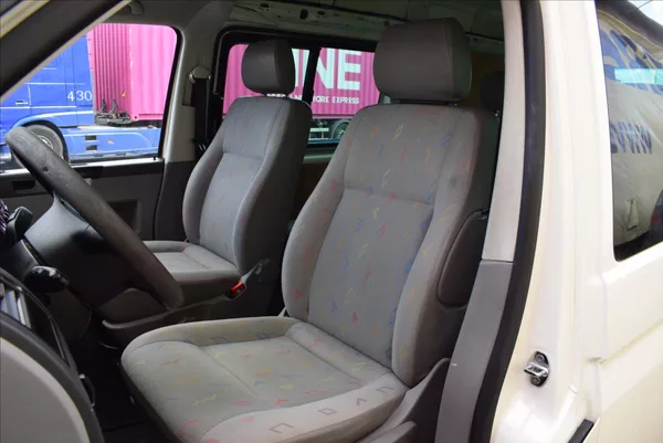 Volkswagen Transporter 2,5 TDi L2H2 5MÍST,PO STK - foto 17