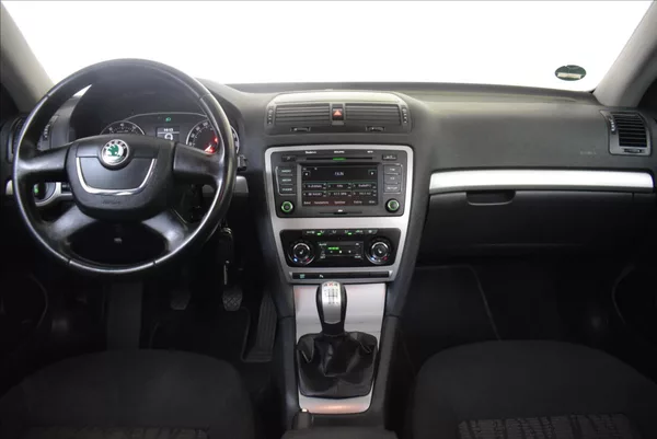 Škoda Octavia 1,8 TSi 4x4,PR.SERVIS - foto 14