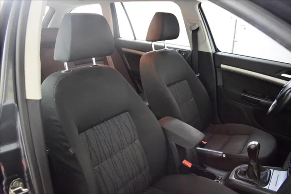 Škoda Octavia 1,8 TSi 4x4,PR.SERVIS - foto 21